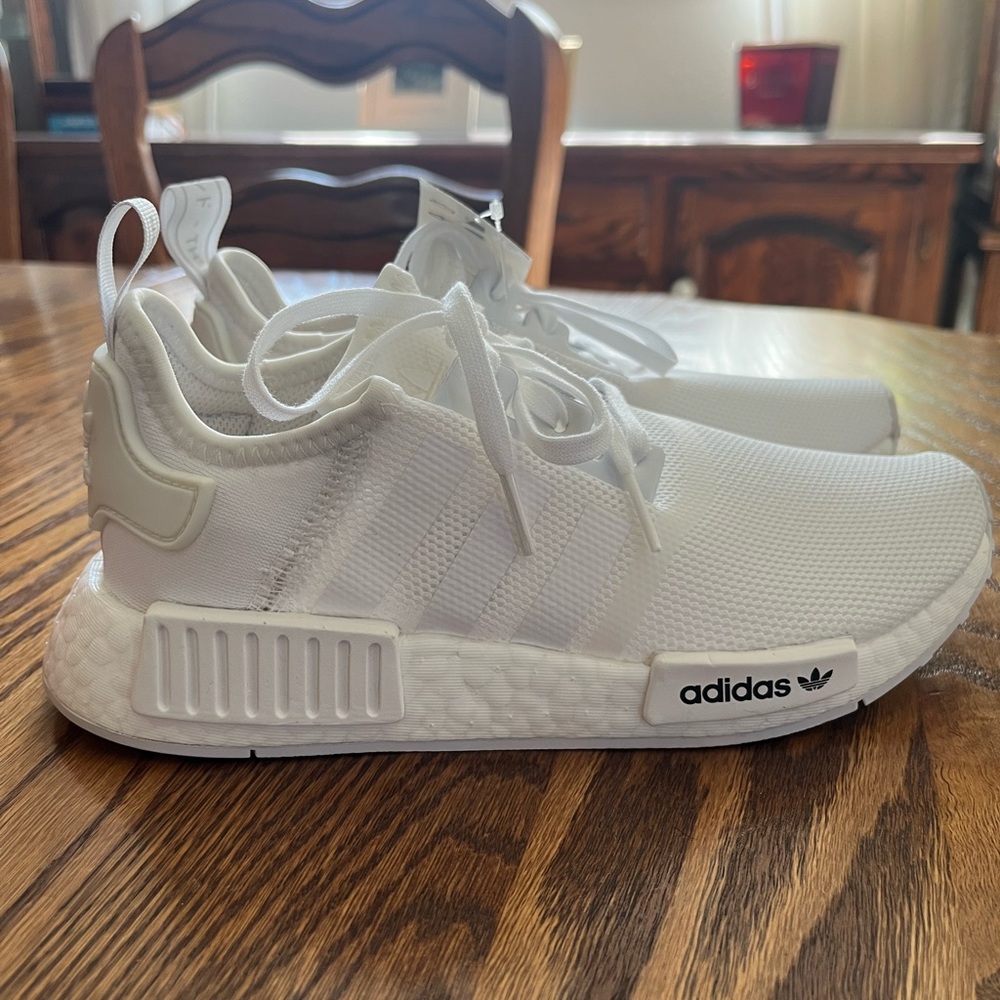 Adidas NMD R1 shoes